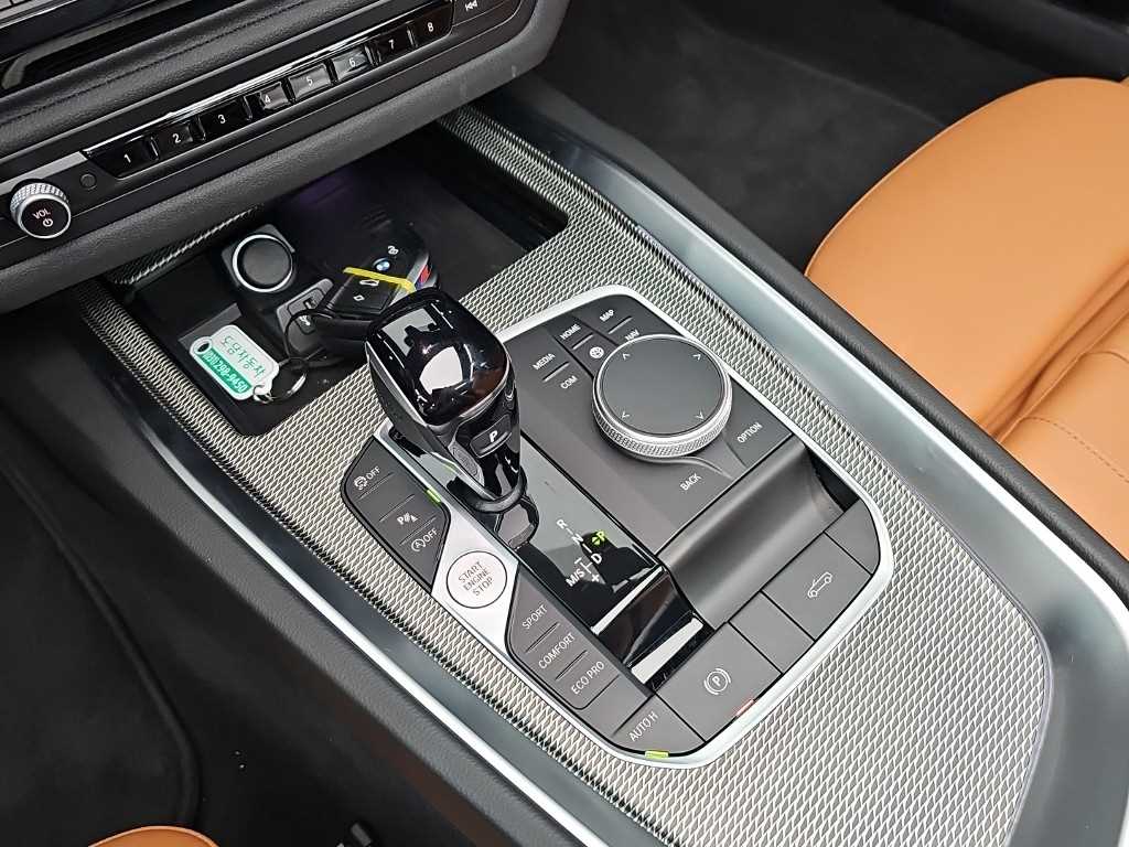 BMW Z4 — photo 08