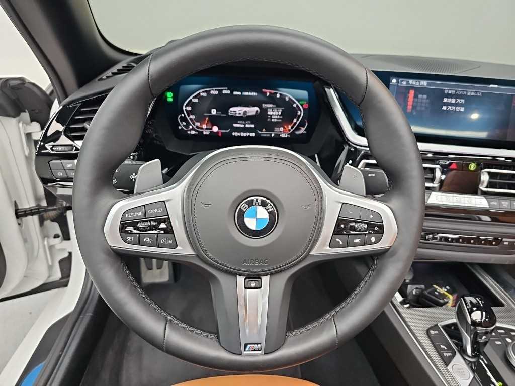BMW Z4 — photo 09