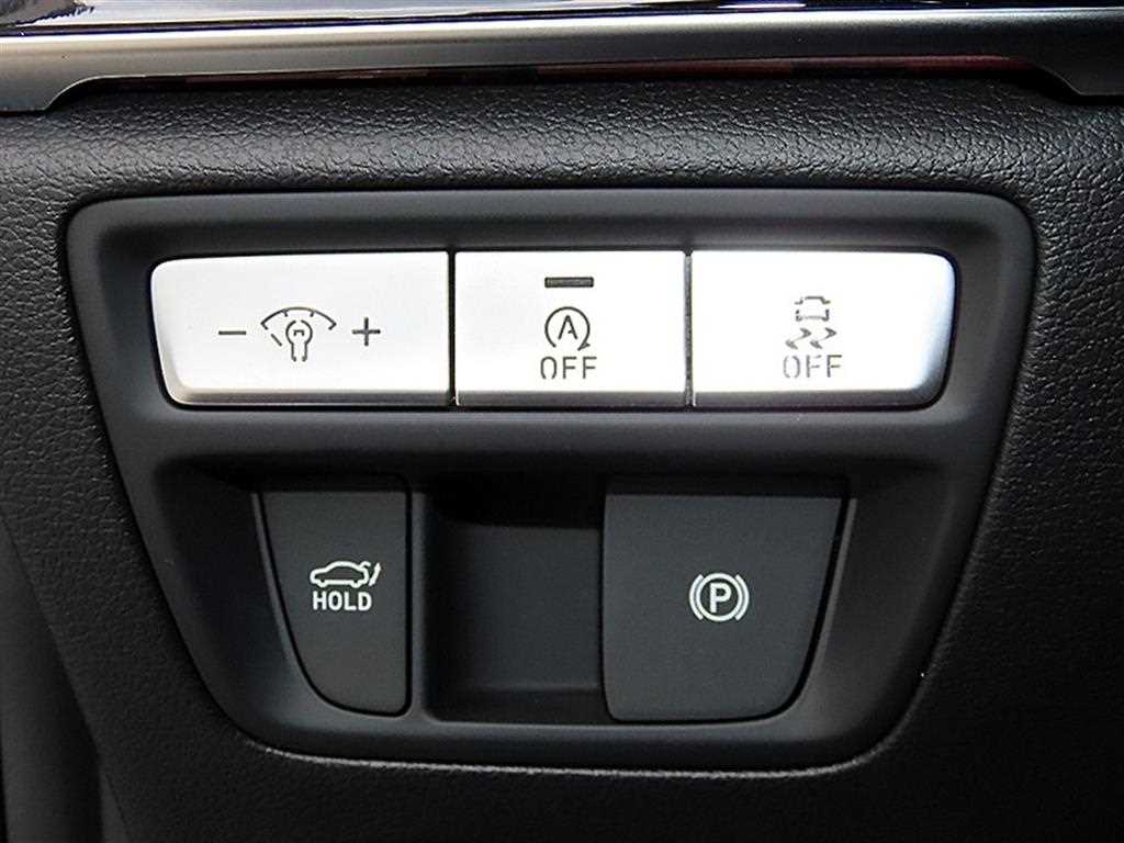 Genesis G80 — photo 12