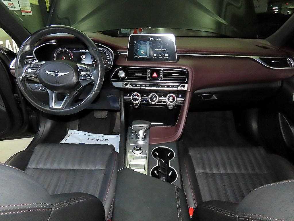 Genesis G70 — photo 10