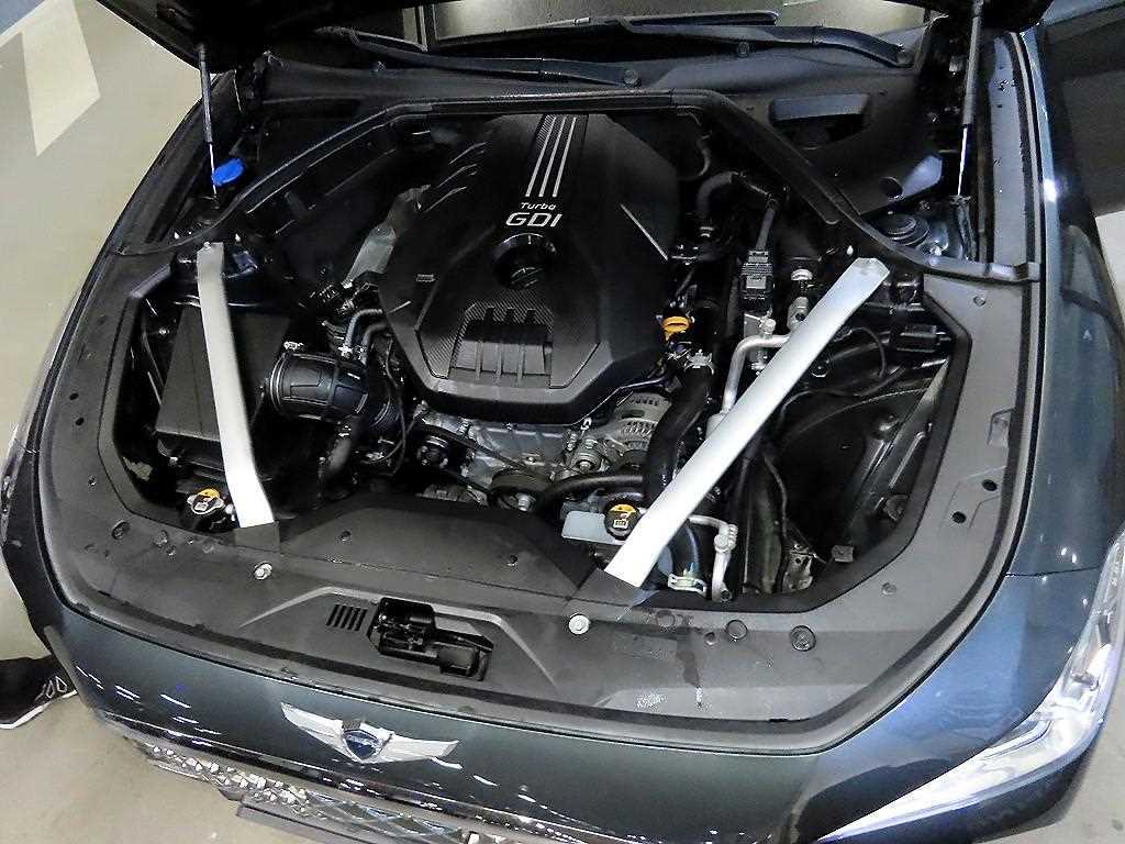 Genesis G70 — photo 19