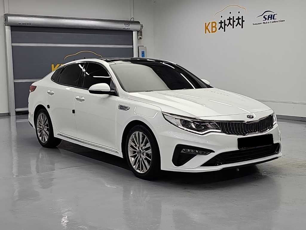 Kia K5 — photo 04