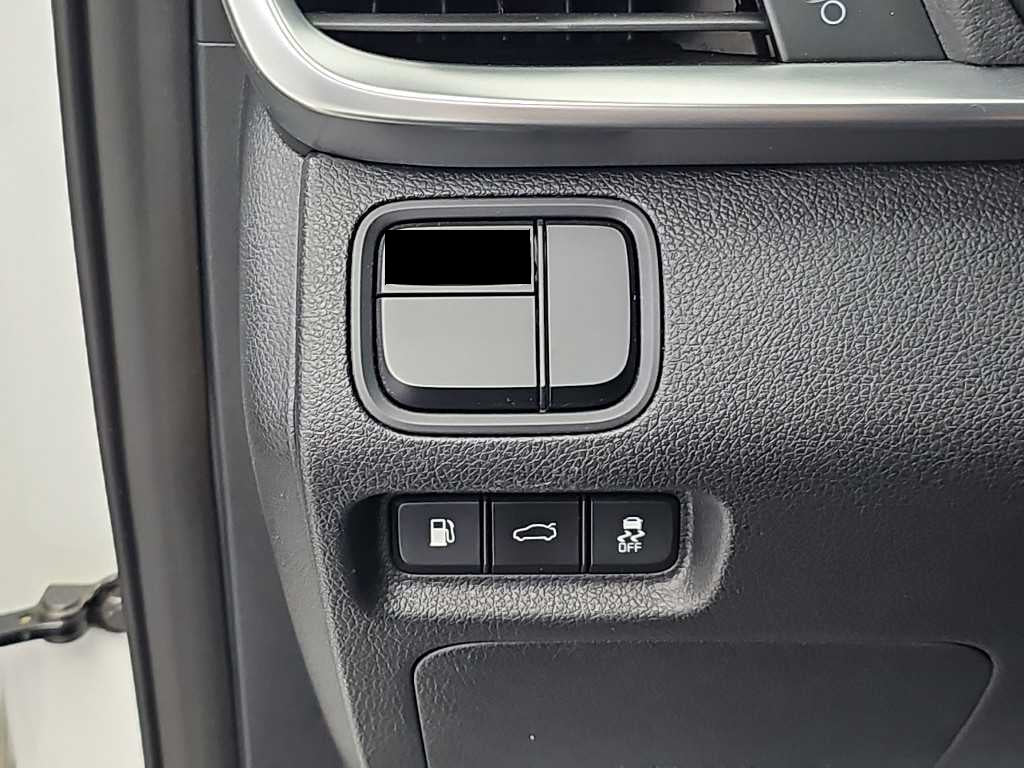 Kia K5 — photo 19