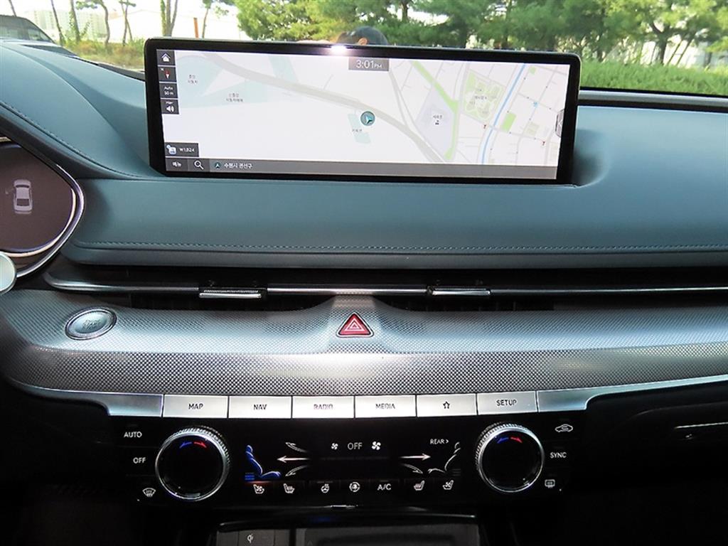 Genesis G80 — photo 14