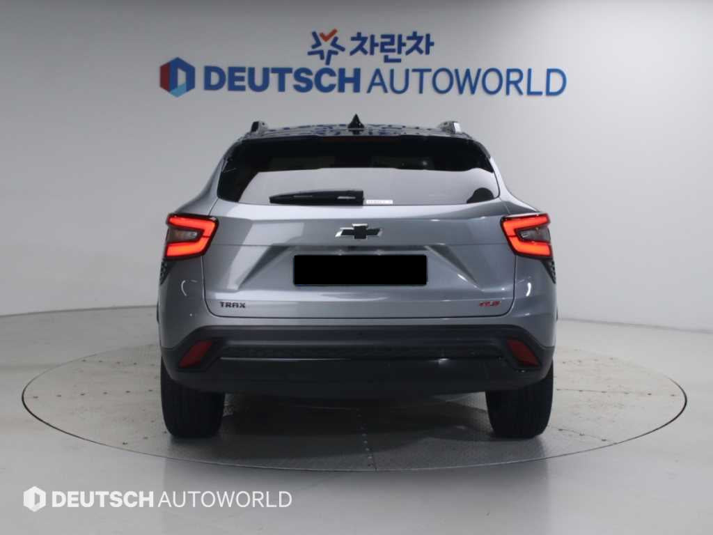 CHEVROLET Trax — photo 04