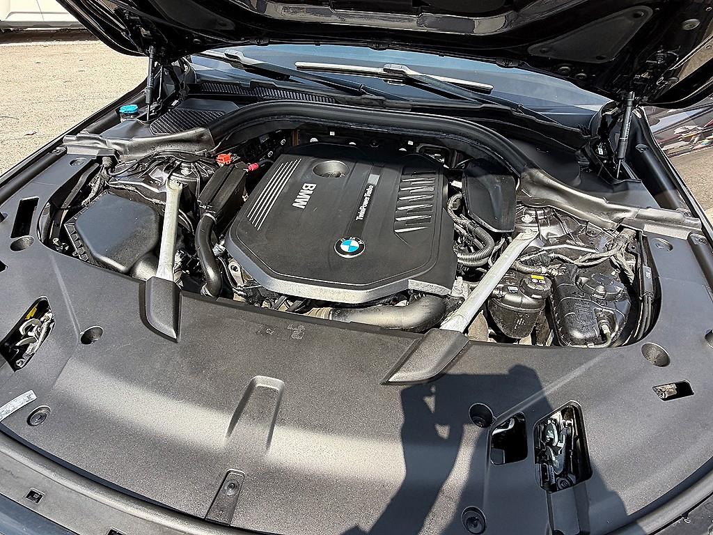 BMW Gran Turismo — photo 19