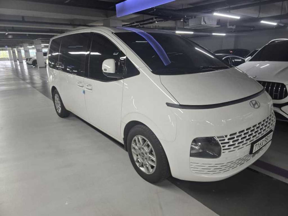 Hyundai Staria — photo 02