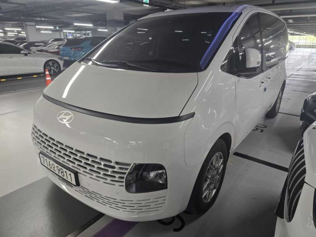 Hyundai Staria — photo 03