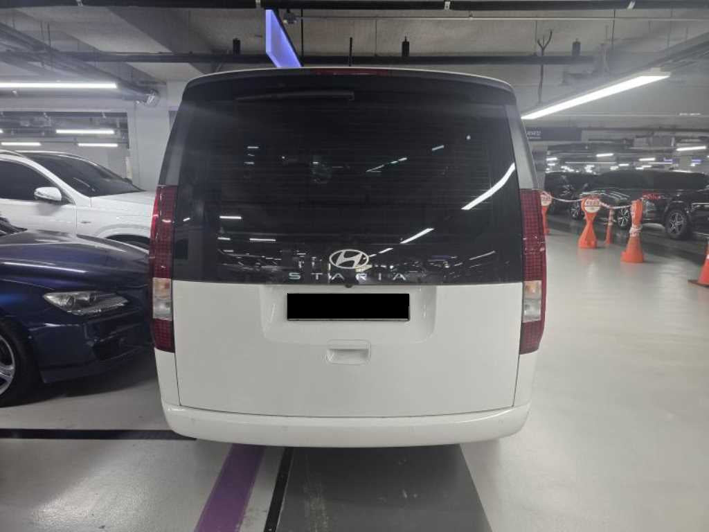 Hyundai Staria — photo 05