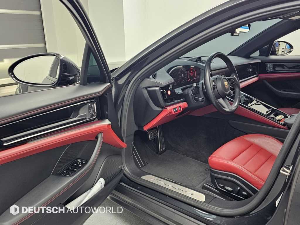 Porsche Panamera — photo 11