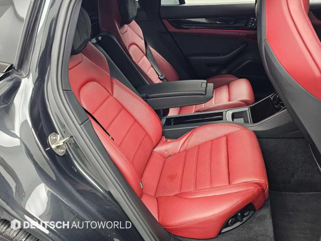 Porsche Panamera — photo 12