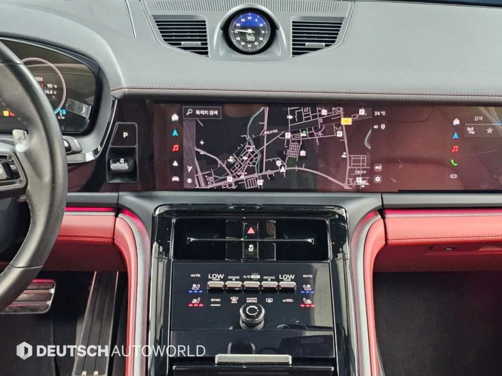 Porsche Panamera — photo 14