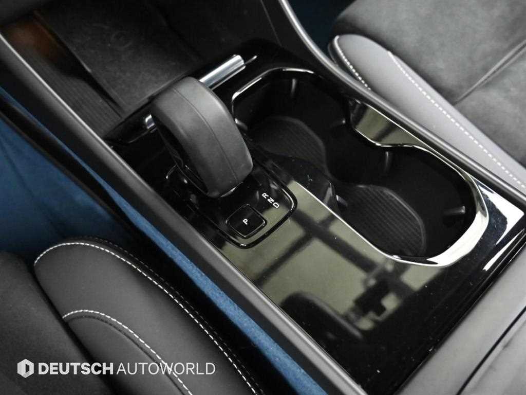 Volvo C40 — photo 09