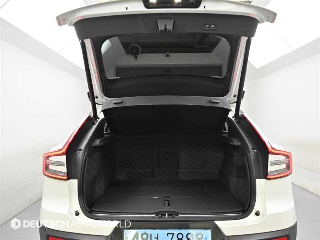 Volvo C40 — photo 19