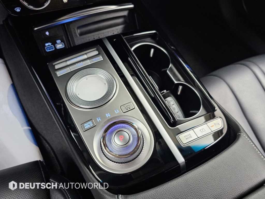Genesis G80 — photo 09