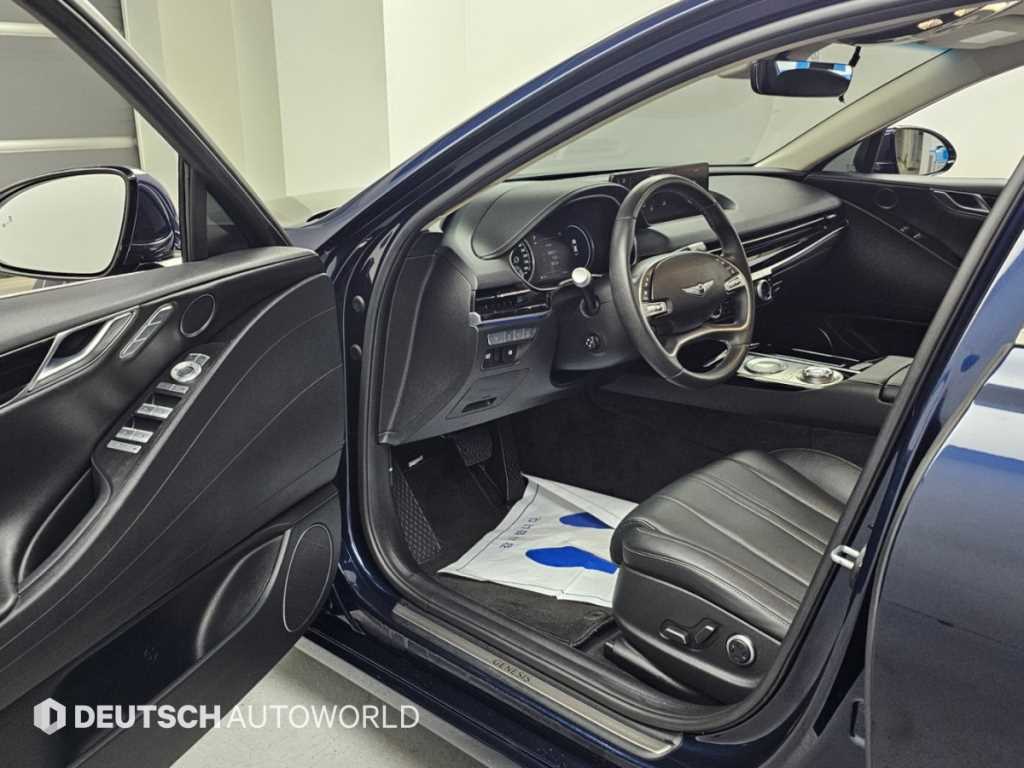 Genesis G80 — photo 11