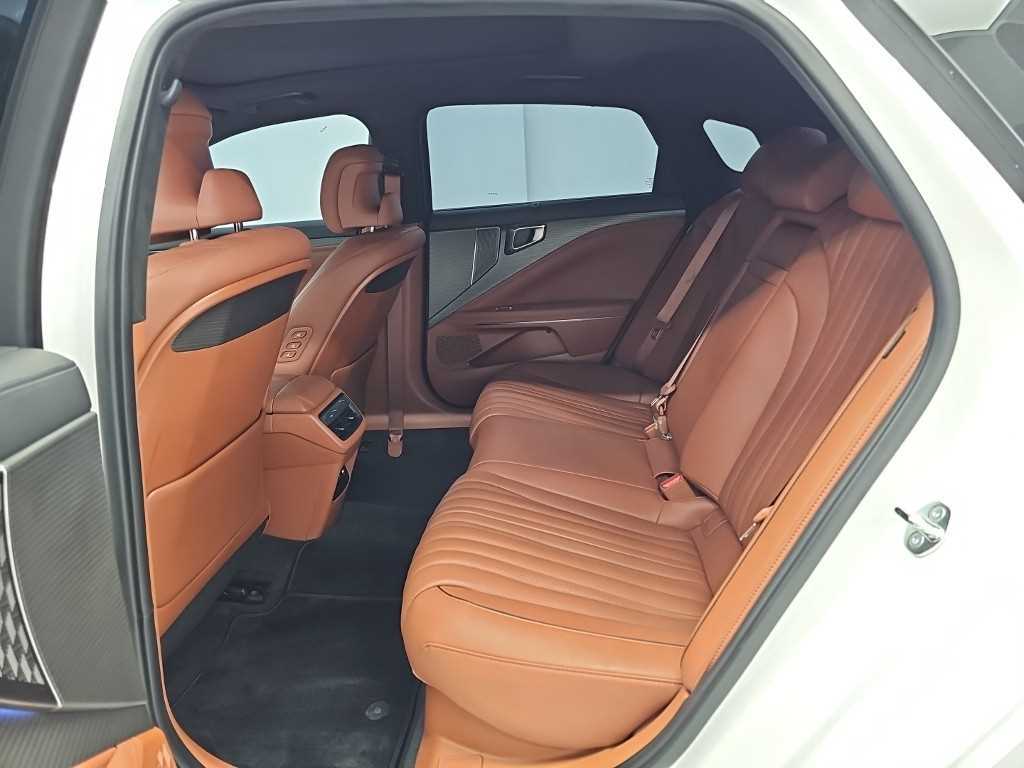 Kia K8 — photo 12