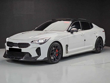 Kia Stinger — photo 01