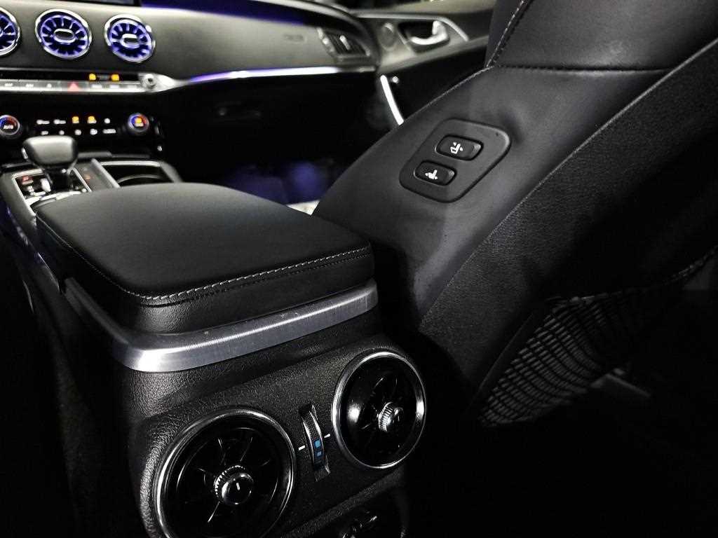 Kia Stinger — photo 14