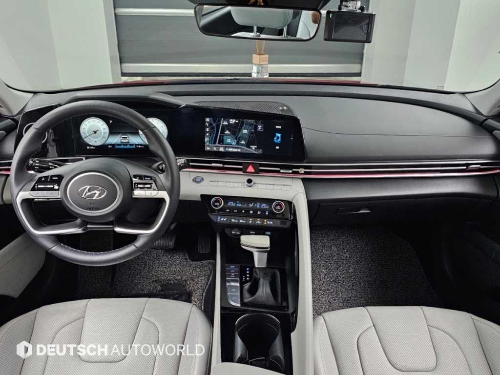 Hyundai Avante — photo 07