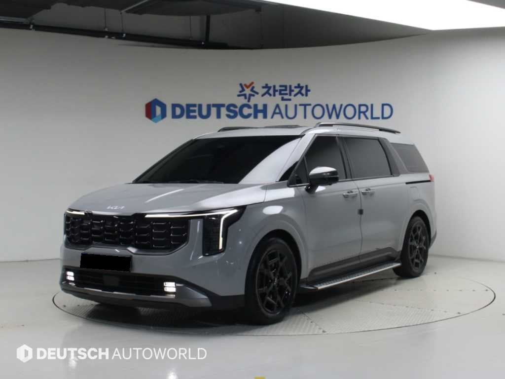 Kia Carnival — photo 01