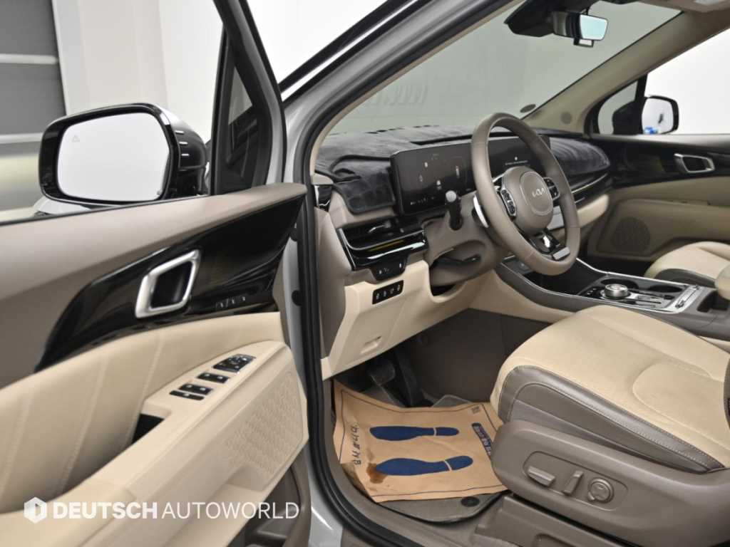 Kia Carnival — photo 11