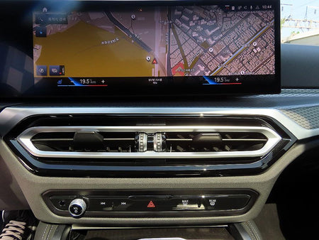 BMW i4 — photo 13