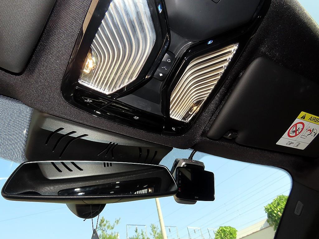 BMW i4 — photo 14