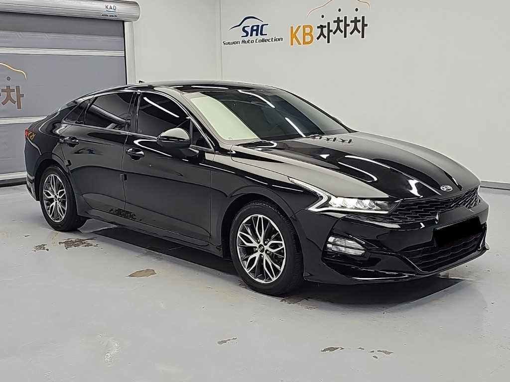 Kia K5 — photo 04
