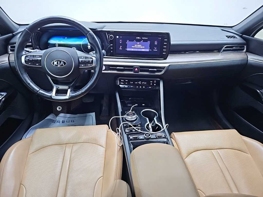 Kia K5 — photo 07