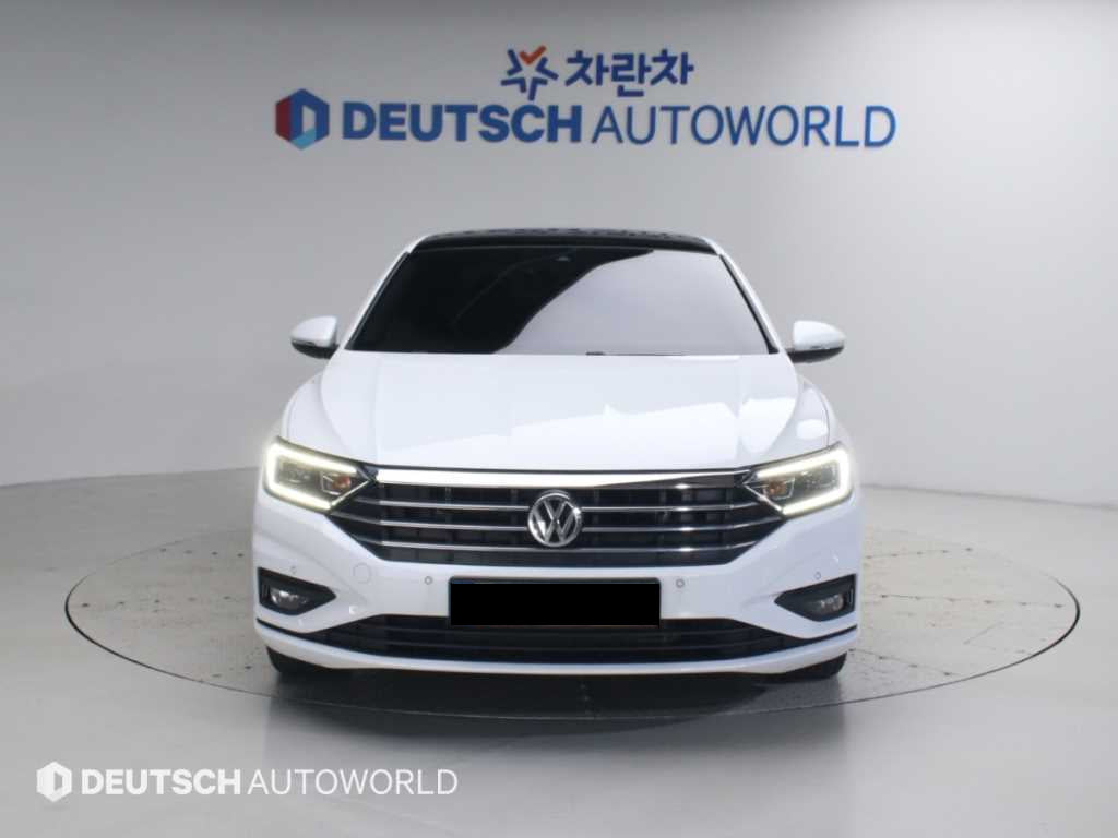 Volkswagen Jetta — photo 03