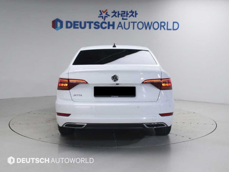 Volkswagen Jetta — photo 04
