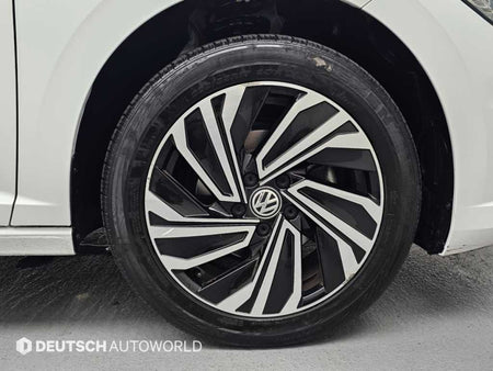 Volkswagen Jetta — photo 05