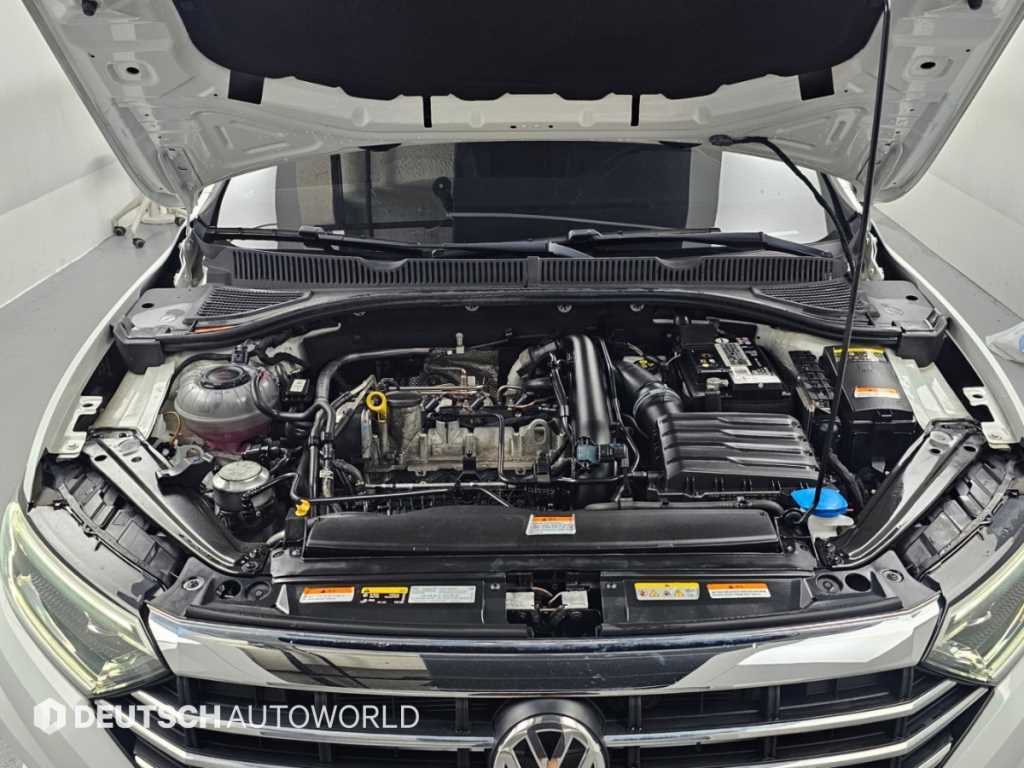 Volkswagen Jetta — photo 06