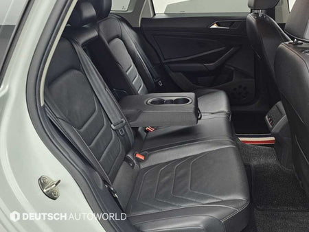 Volkswagen Jetta — photo 12
