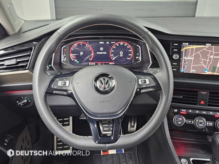 Volkswagen Jetta — photo 13