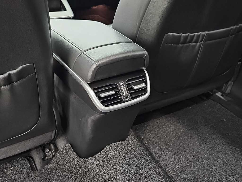 Hyundai Grandeur — photo 13