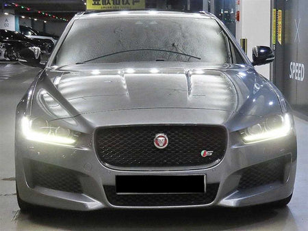 Jaguar XE — photo 02