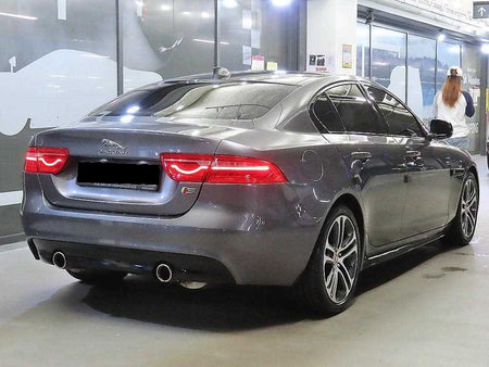 Jaguar XE — photo 04