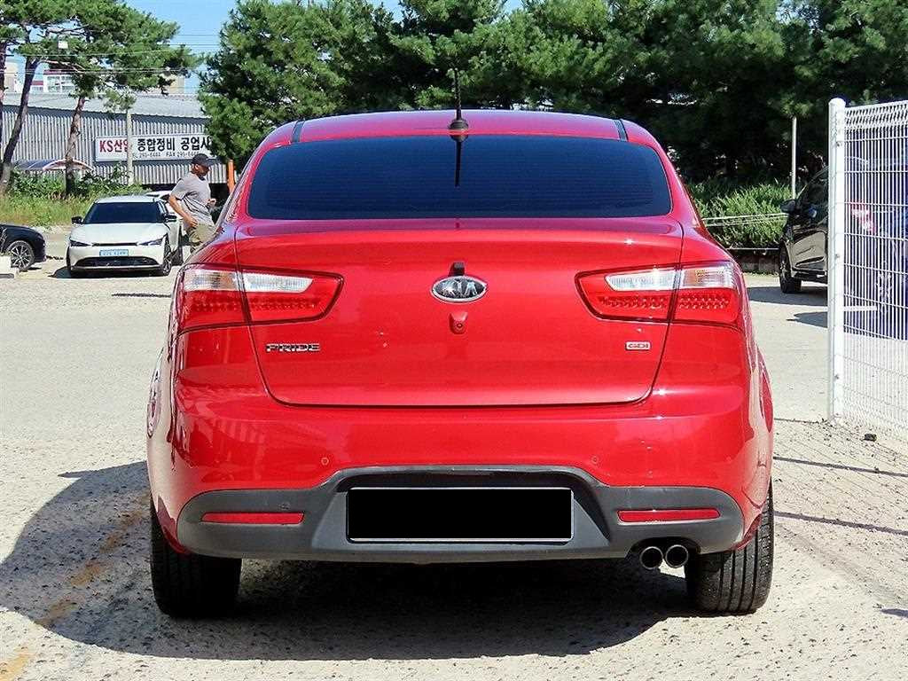 Kia pride — photo 04