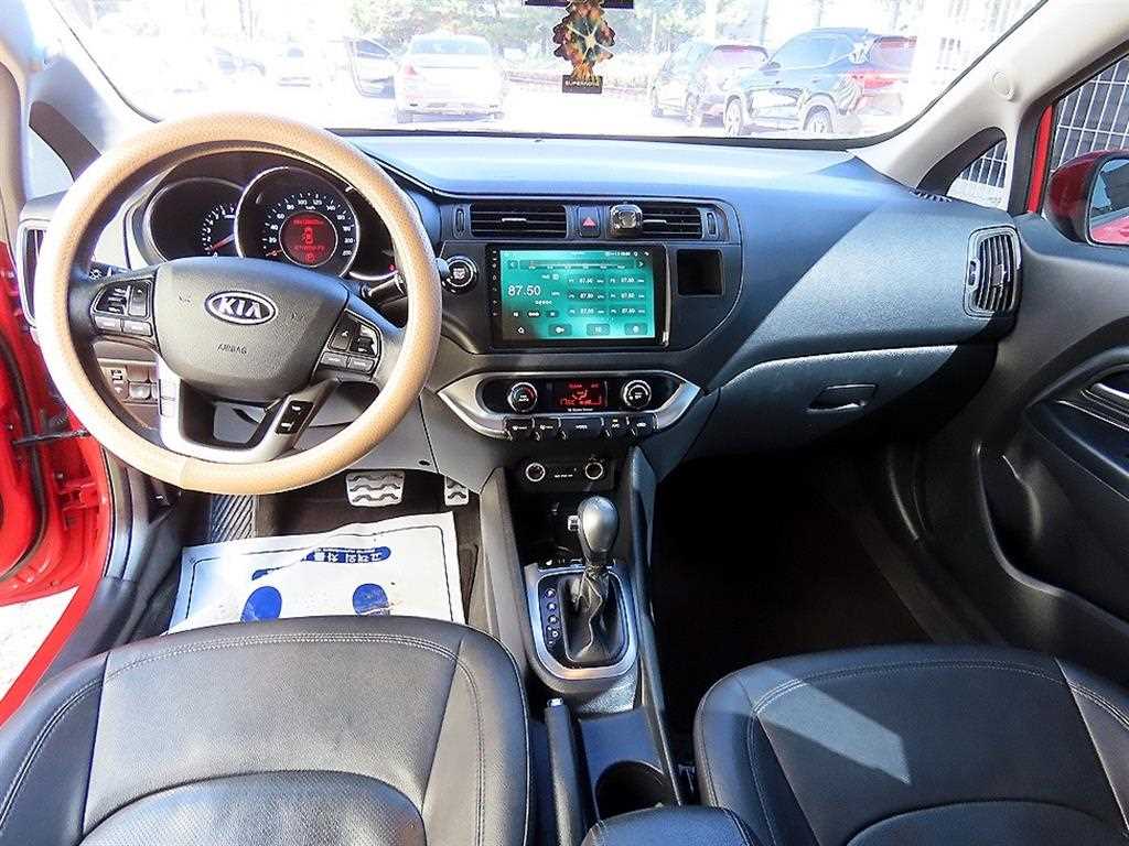Kia pride — photo 07