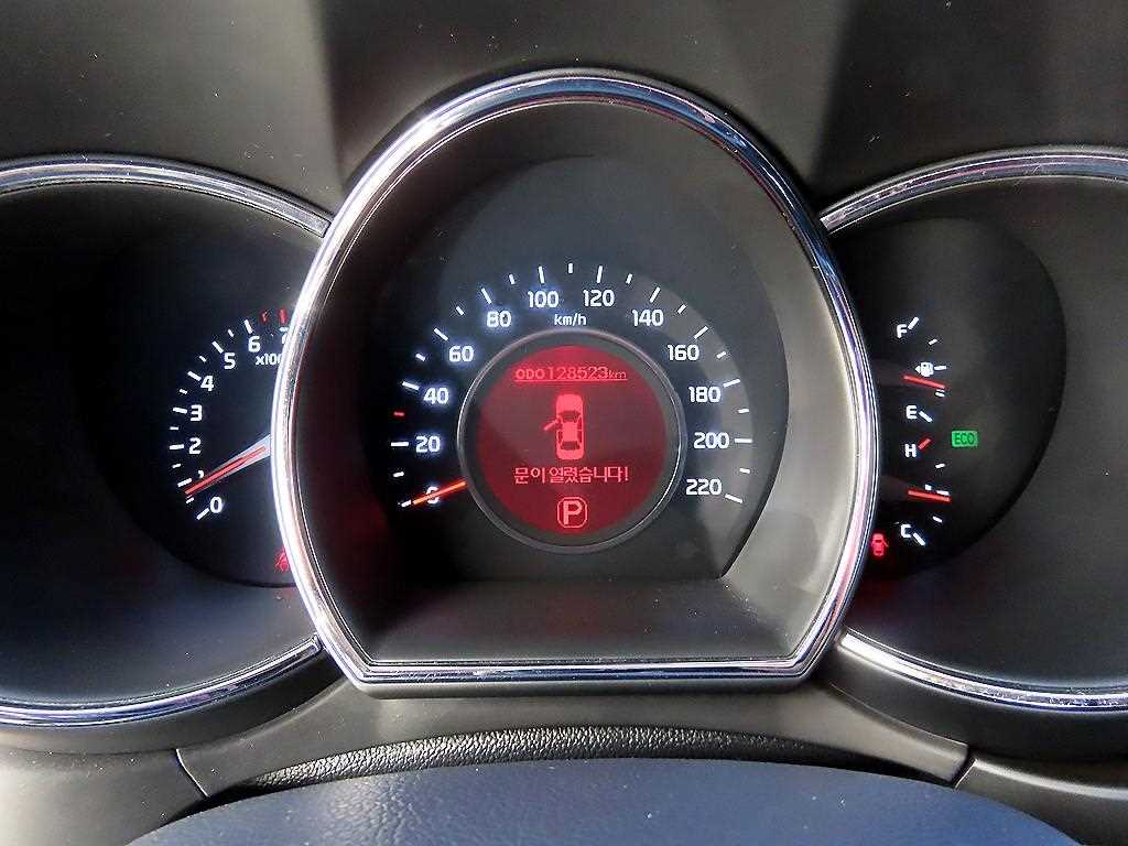 Kia pride — photo 09