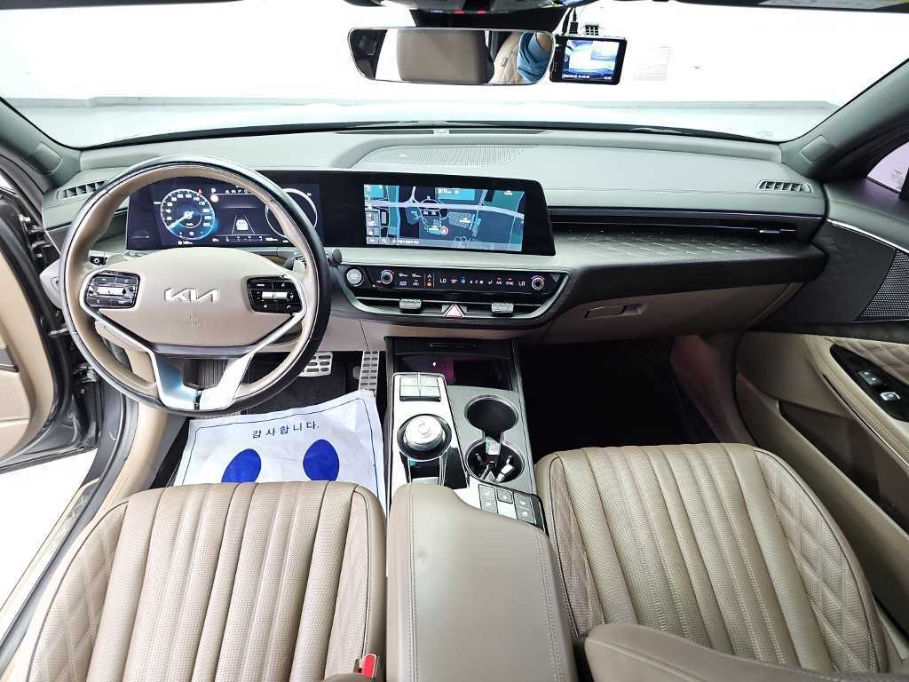 Kia K8 — photo 07