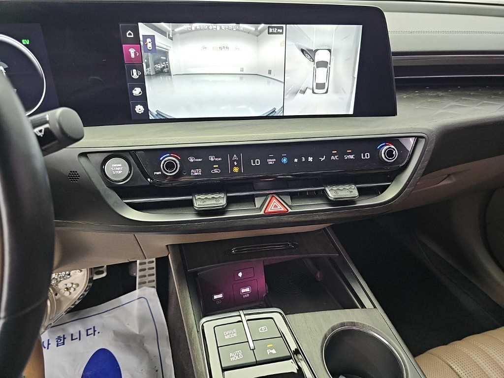 Kia K8 — photo 10