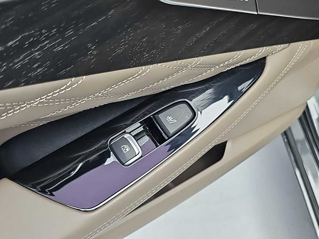 Kia K8 — photo 14