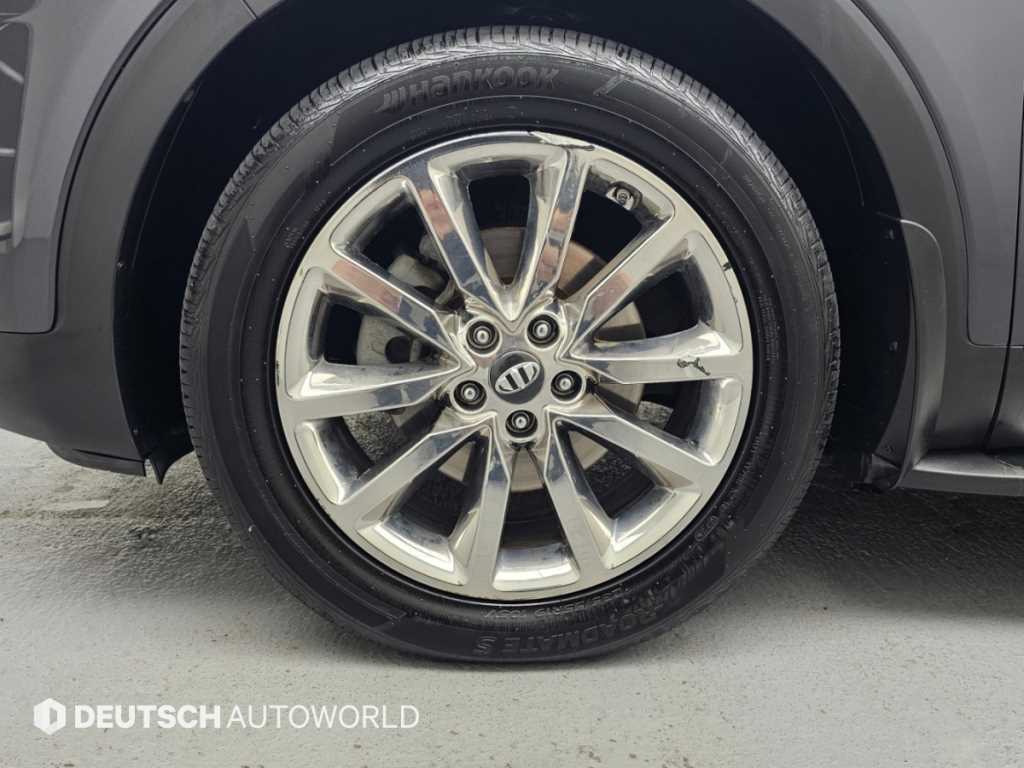 Kia Sorento — photo 05