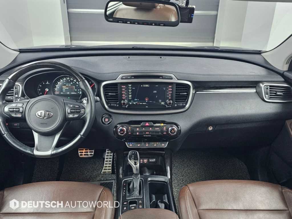 Kia Sorento — photo 07