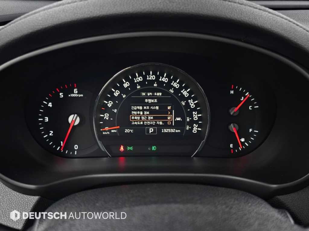 Kia Sorento — photo 08
