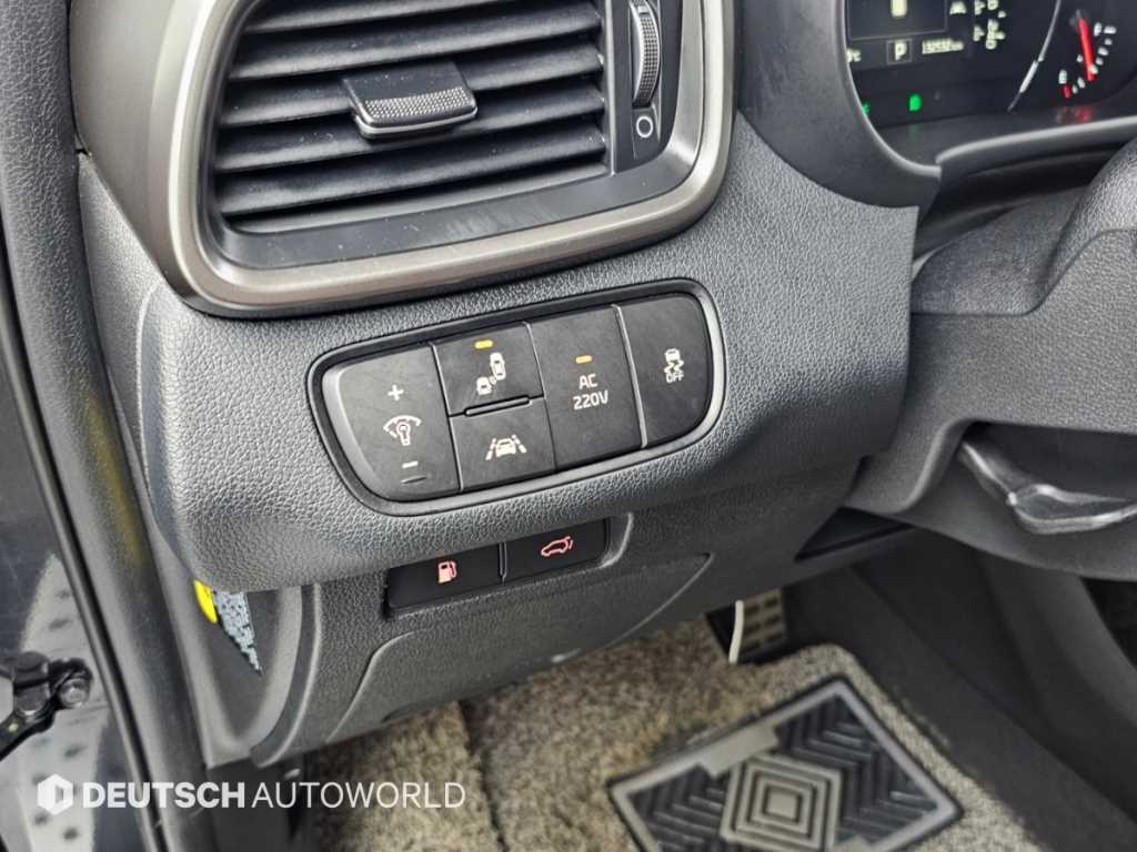 Kia Sorento — photo 17