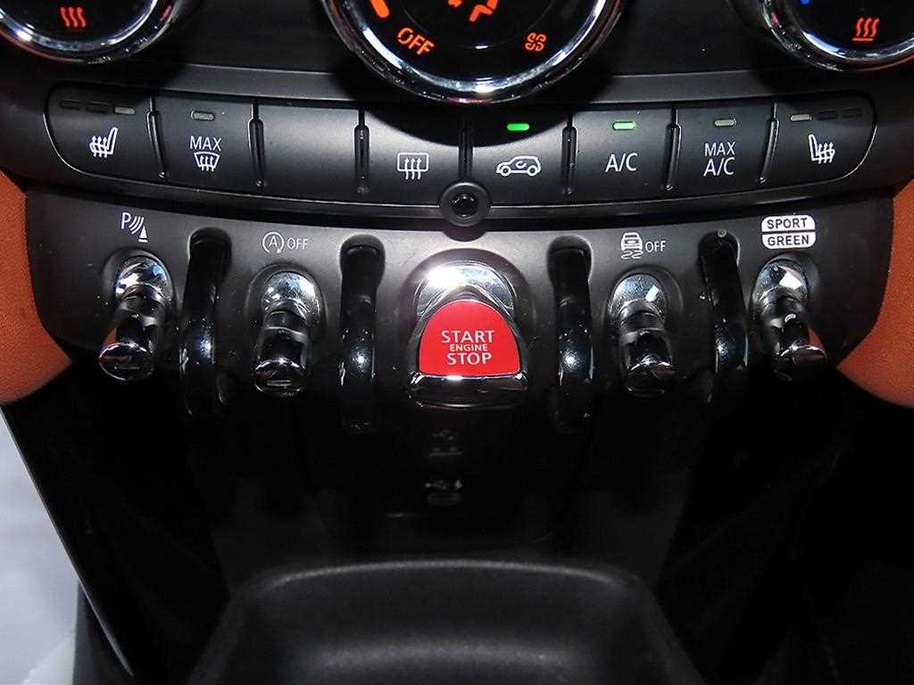 Mini Cooper — photo 15